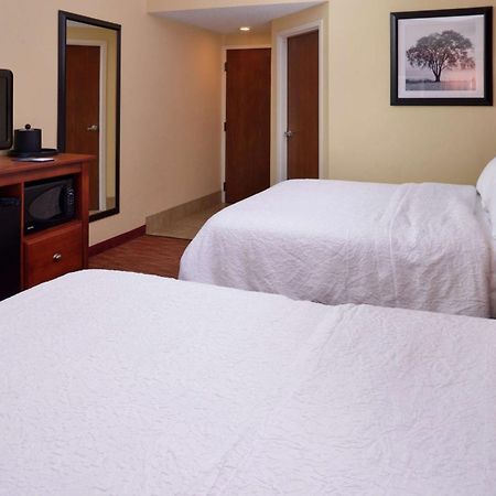 Hampton Inn Columbus-East Пікерінгтон Екстер'єр фото
