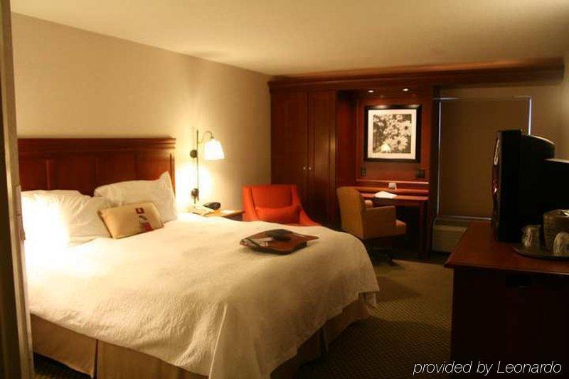 Hampton Inn Columbus-East Пікерінгтон Номер фото